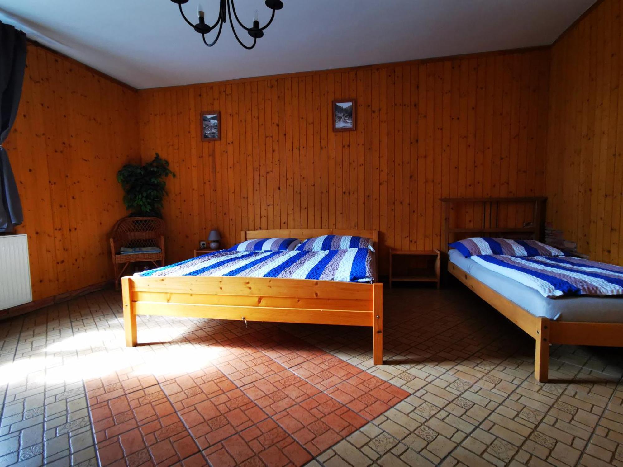 Drevenica Spanka Spania Dolina Bagian luar foto