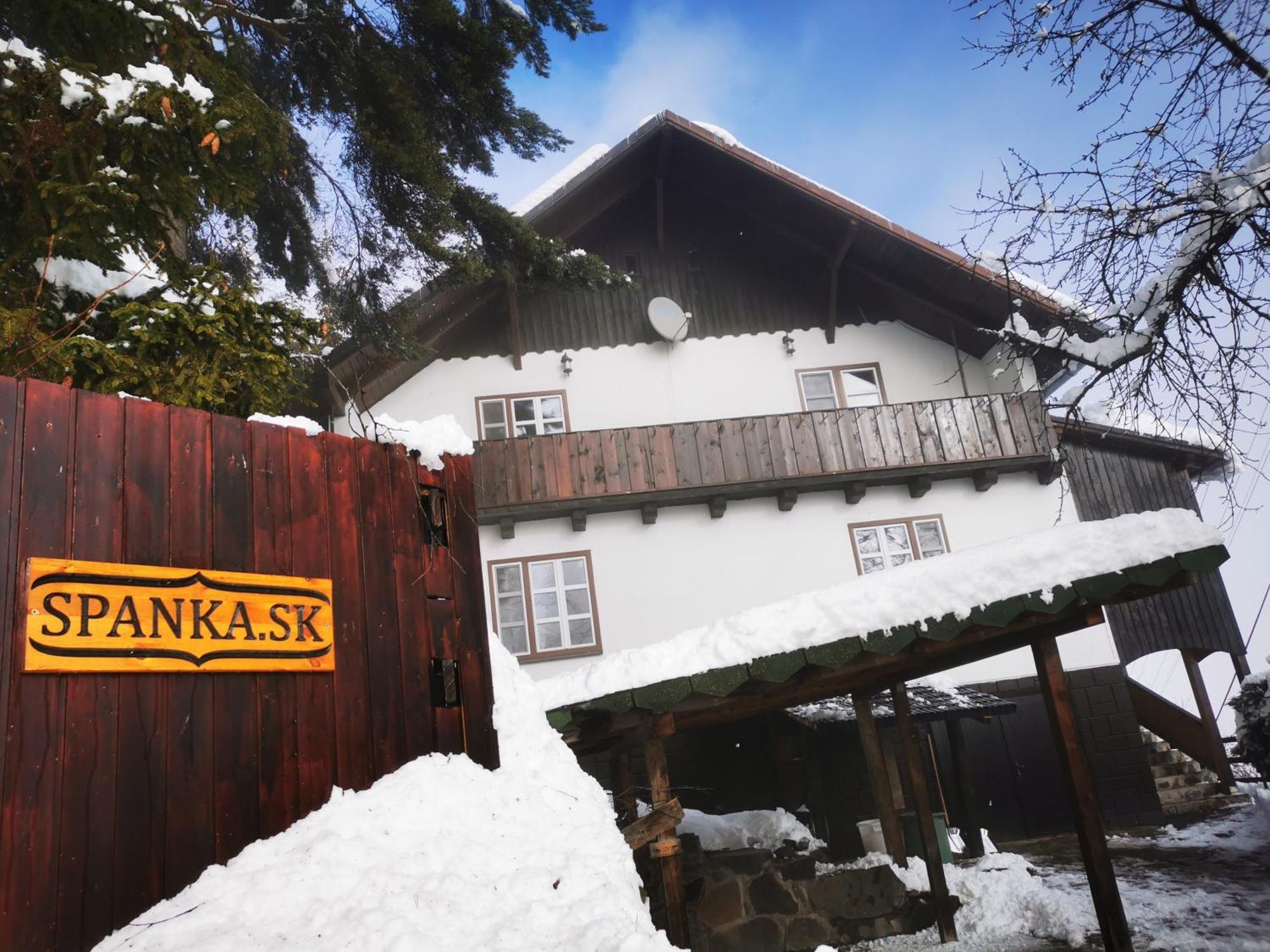 Drevenica Spanka Spania Dolina Bagian luar foto