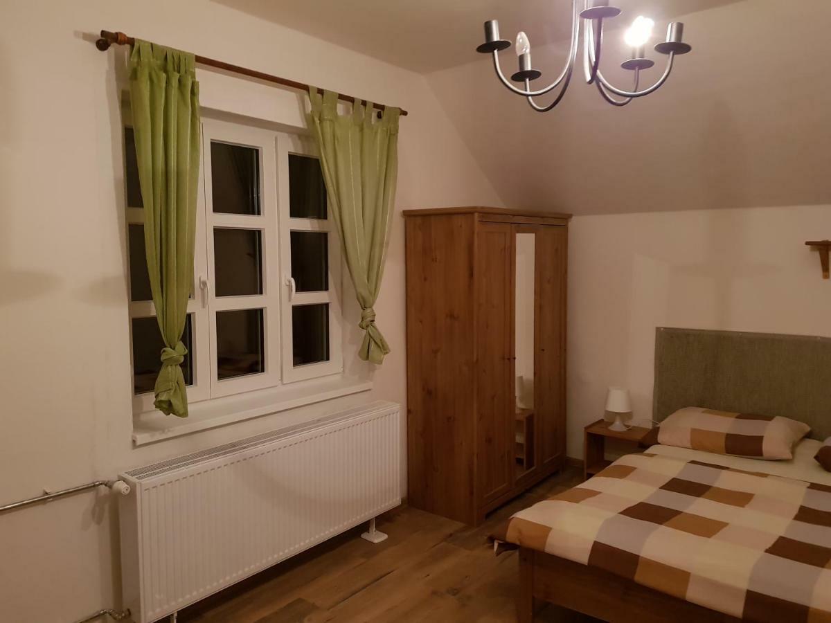 Drevenica Spanka Spania Dolina Bagian luar foto